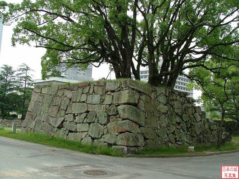 本丸裏門の石垣