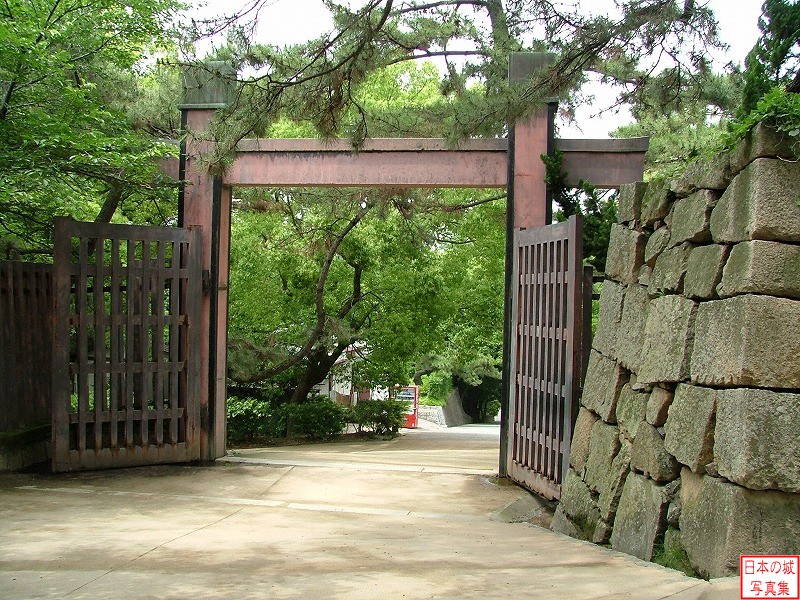 Fukuyama Castle Natsumegi gate