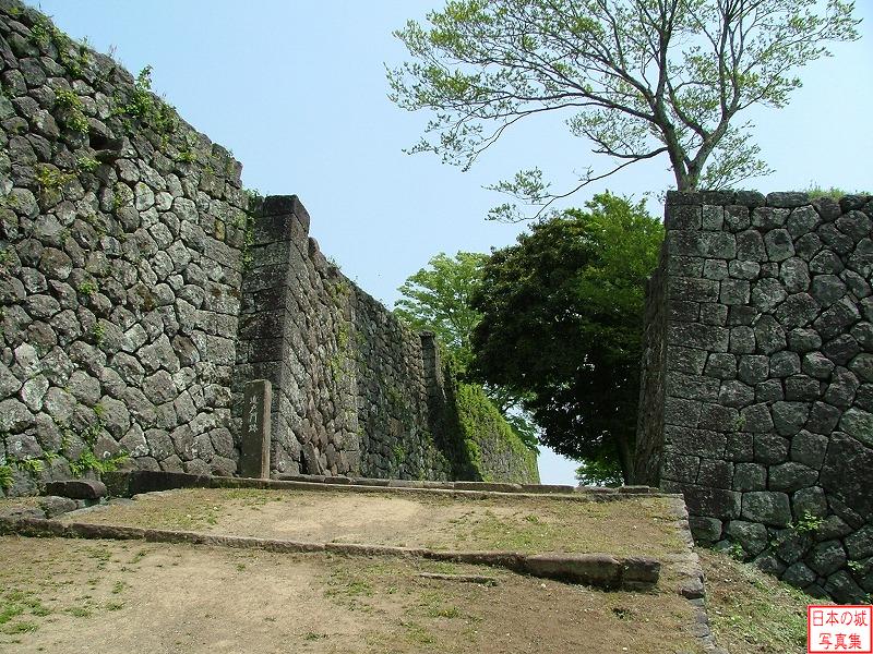 Oka Castle Chikado gate