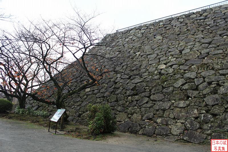 福岡城 大天守跡 本丸から見る大天守石垣