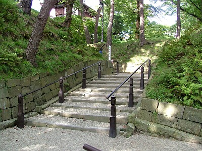 久保田城 二の丸から本丸への階段