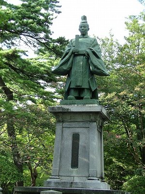 久保田城 秋田藩最後の十二代藩主・佐竹義堯公の銅像