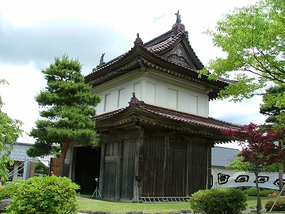 出羽松山城 大手門