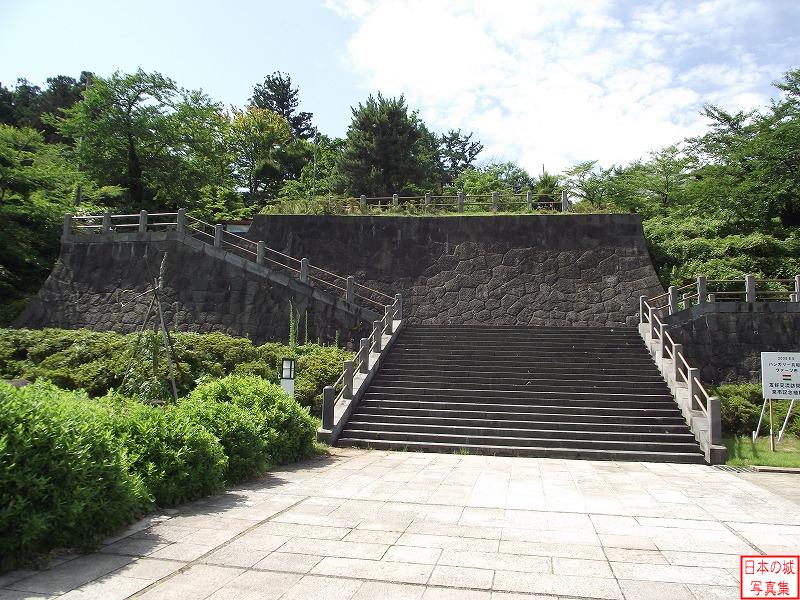 本荘城 本荘城 本丸への階段