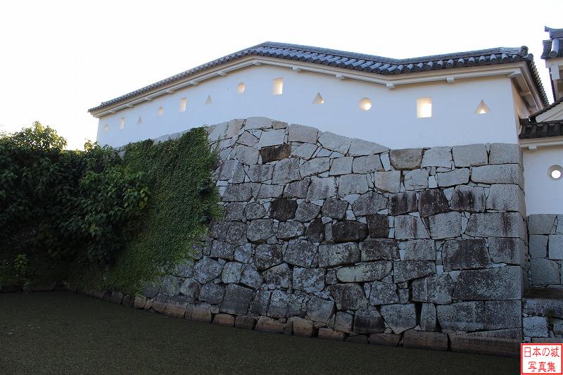 赤穂城 厩口門 厩口門脇の石垣、塀と水濠
