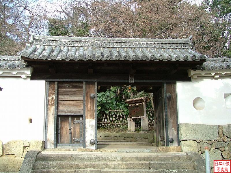 Himeji Castle Tonoshion gate