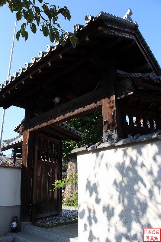 Tatsuno Castle Relocated gate(Back gate of Jyouei temple)