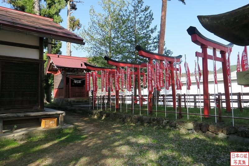 増島城 天守台 天守台上に建つ御蔵稲荷神社