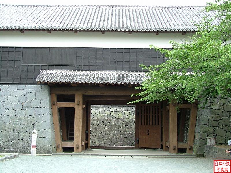 熊本城 南大手門 南大手門を城内側から。櫓門形式である。