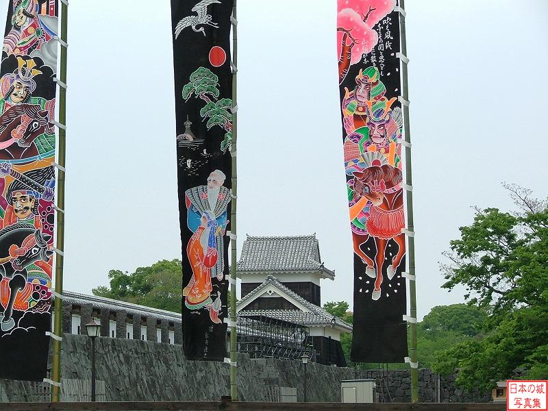西出丸の塀と戌亥櫓(城内側)