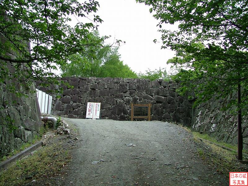 熊本城 数奇屋丸 二階御広間 西櫓門。現在は通り抜け不可