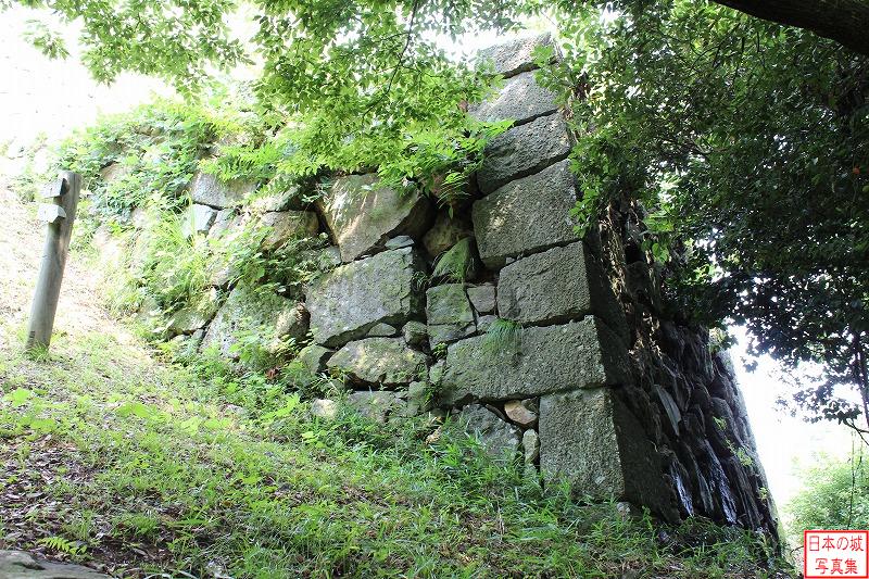 米子城 本丸南側虎口 付近の石垣