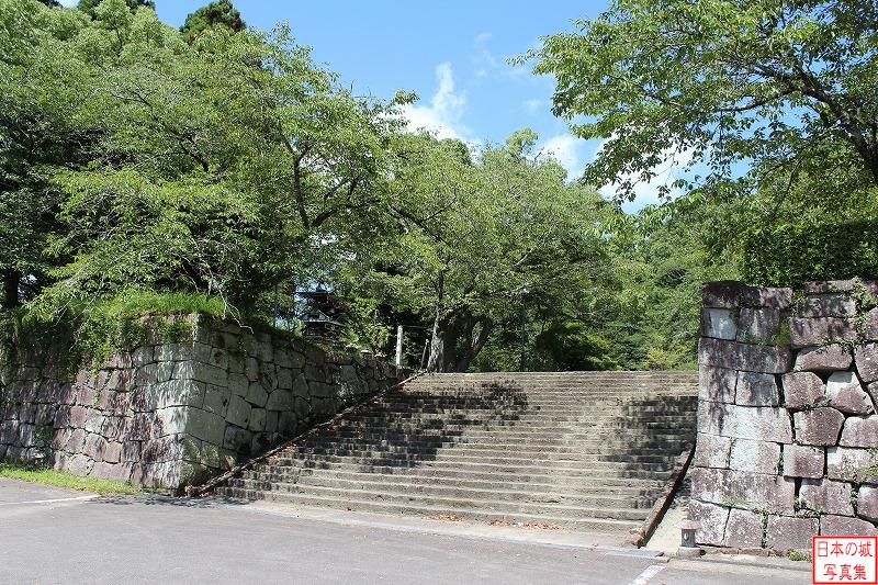 Takanabe Castle The ruins of Iwasaka gate