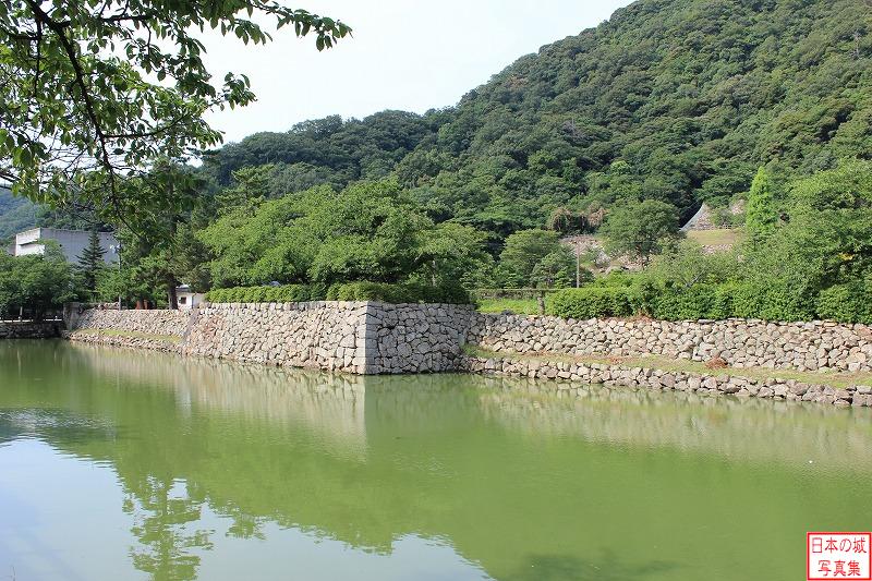 鳥取城 内堀 内堀。北御門方向を見る