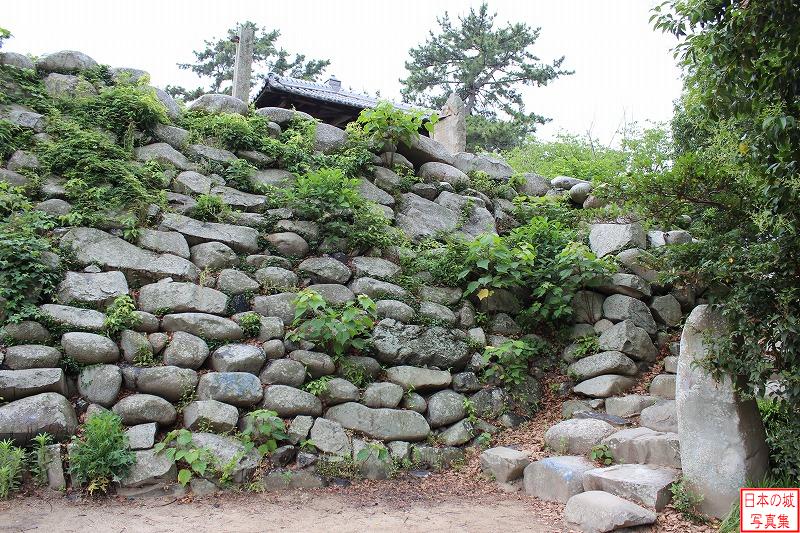 神戸城 天守台石垣 天守台北面の石垣