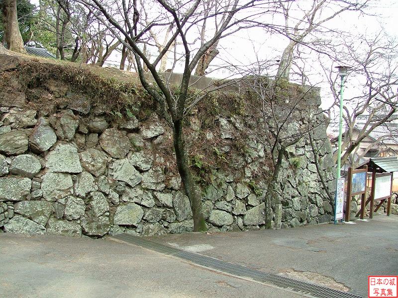 松坂城 表門 表門右手の石垣