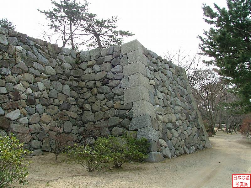 松坂城 角櫓跡～鐘の櫓跡 敵見櫓跡の石垣