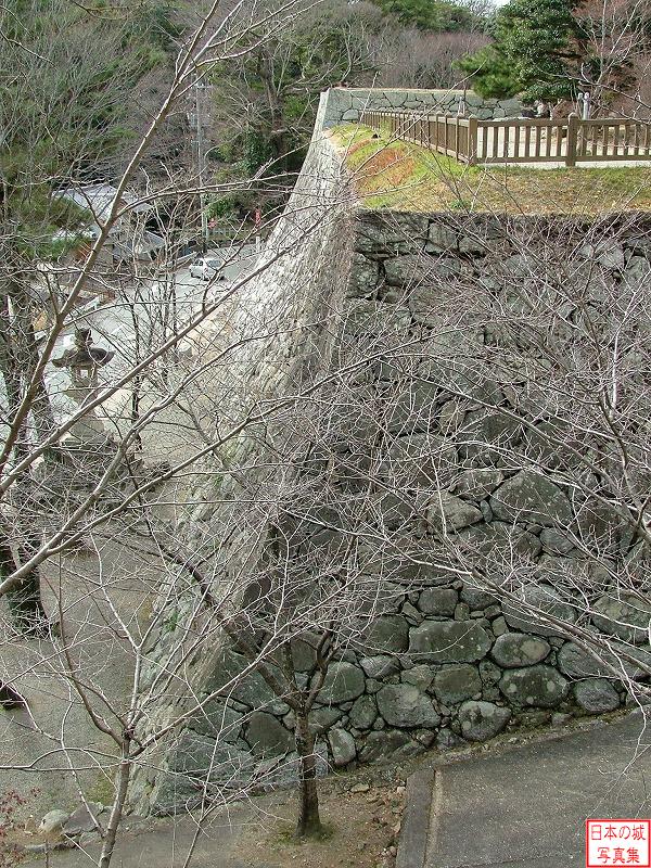 松坂城 二の丸 二の丸から見る隠居丸石垣