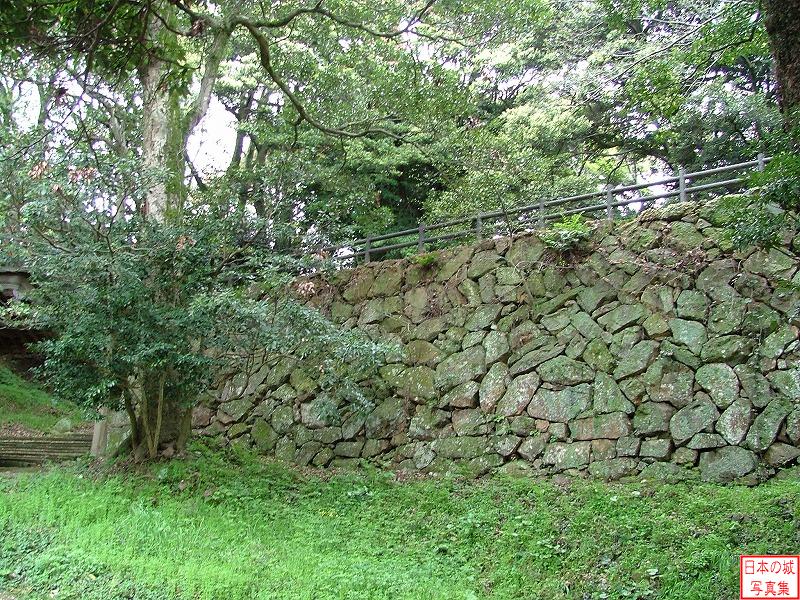 浜田県庁の門脇の石垣