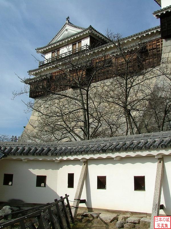 松山城 南隅櫓 紫竹門付近から南隅櫓を見る