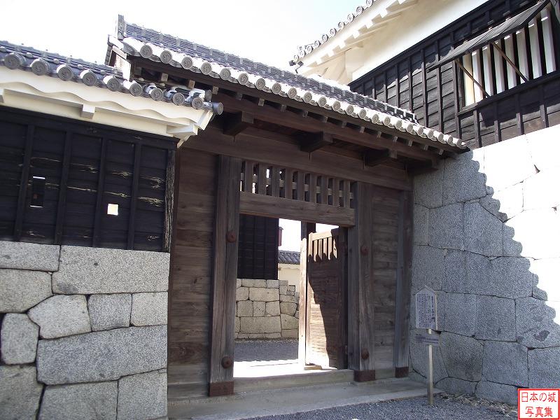 Matsuyama Castle Sannomon gate