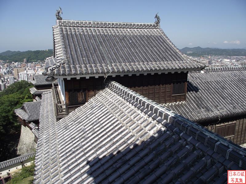 松山城 南隅櫓 小天守から南隅櫓方向を見る