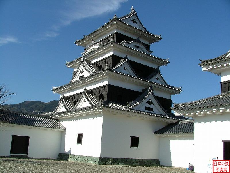Ozu Castle Main tower