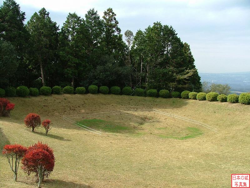 Yamanaka Castle Suribachi enclosure