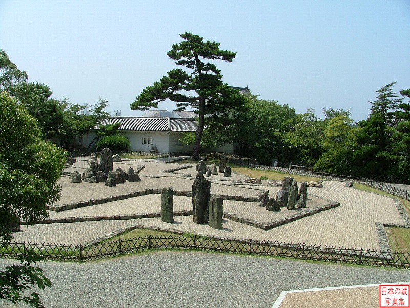 岸和田城 天守 本丸内の八陣の庭