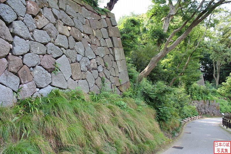 金沢城 薪の丸石垣 いもり坂と薪の丸。いもり坂は江戸時代には無かった。