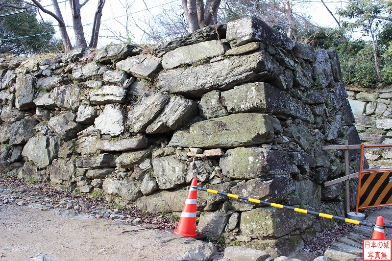 和歌山城 裏坂 裏坂を登り切ったところ付近の石垣