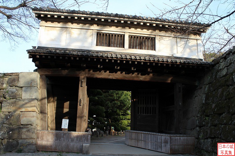 和歌山城 岡口門 岡口門を城内側から見る