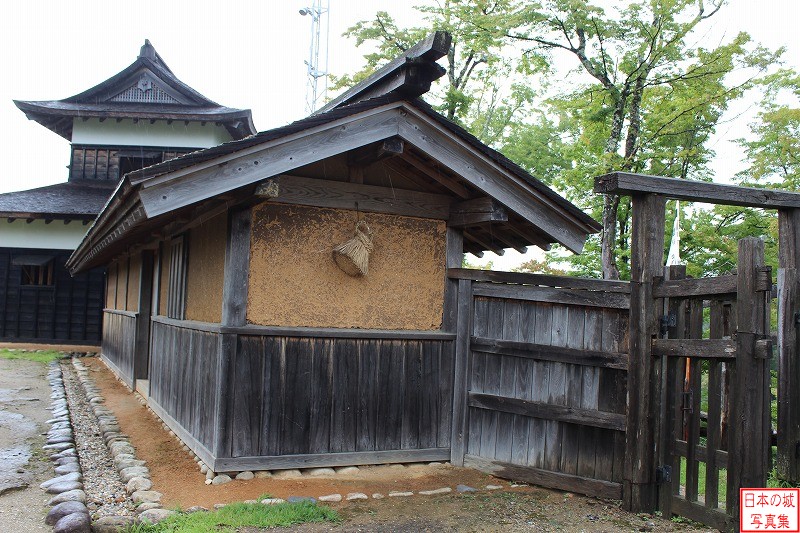 Asuke Castle Terrace house (Main enclosure)