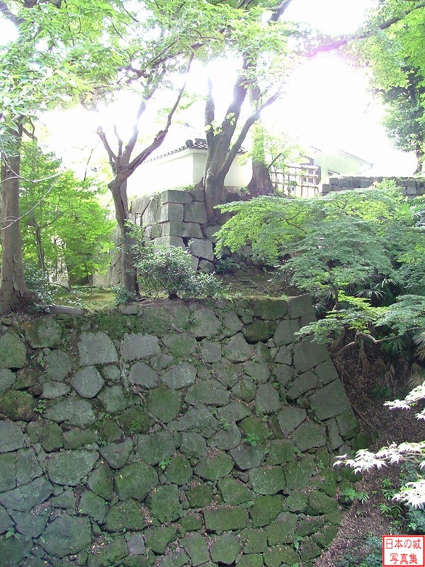 岡崎城 二の丸 本丸と二の丸を区切る空堀