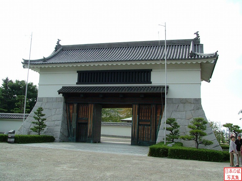 Okazaki Castle Main gate