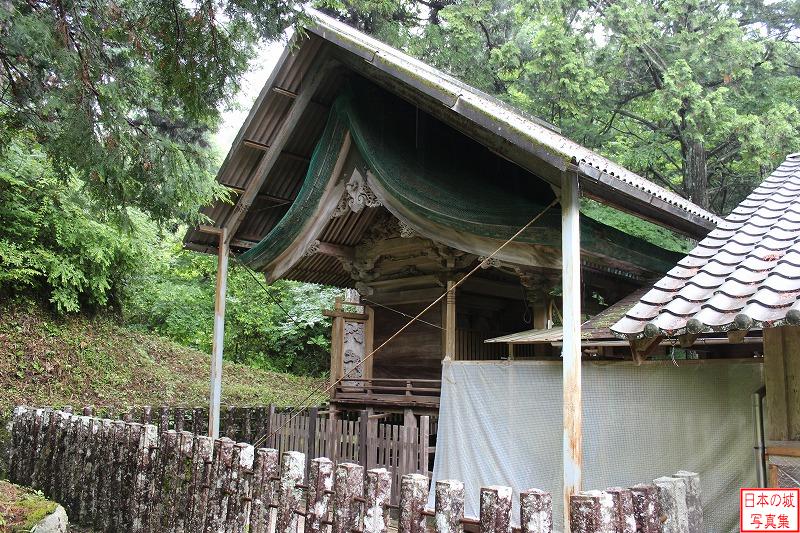 Iwamura Castle Relocated shrine (Yahata shrine)