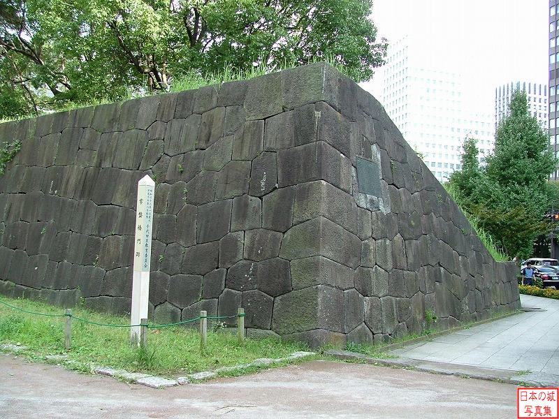 江戸城 常盤橋門跡 枡形を形成していた石垣