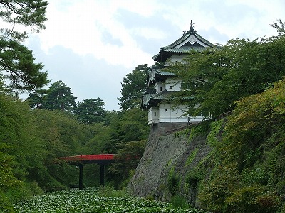 弘前城 北の郭から見る天守