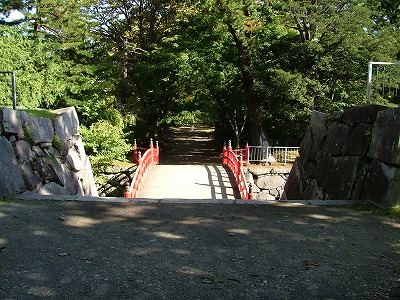 盛岡城 本丸から二の丸方向を見る