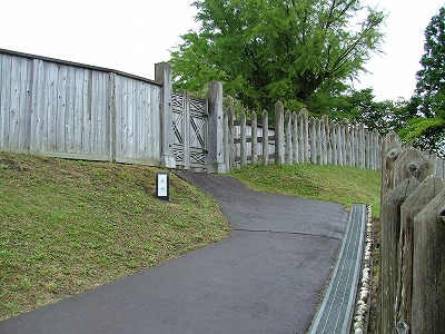 根城 北門