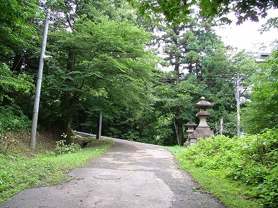 仙台城 沢の門跡。三の丸からの登城路と大手門からの登城路の合流地点