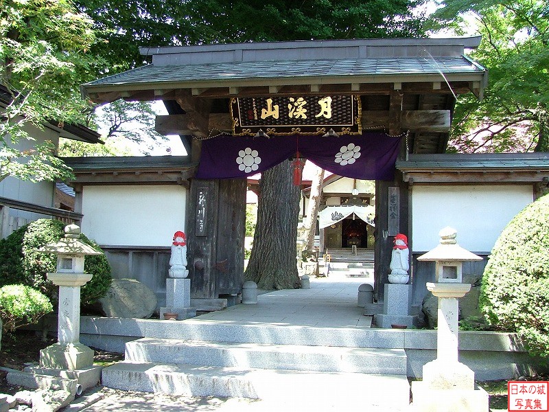 Sannohe Castle Relocated gate (Main gate of Ryuusen temple)