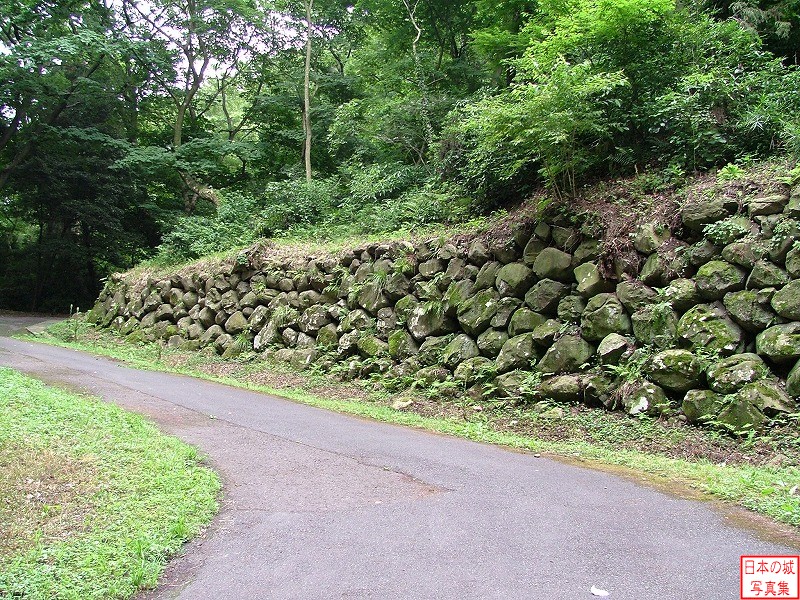 仙台城 登城路 三の丸からの登城路の途中の石垣