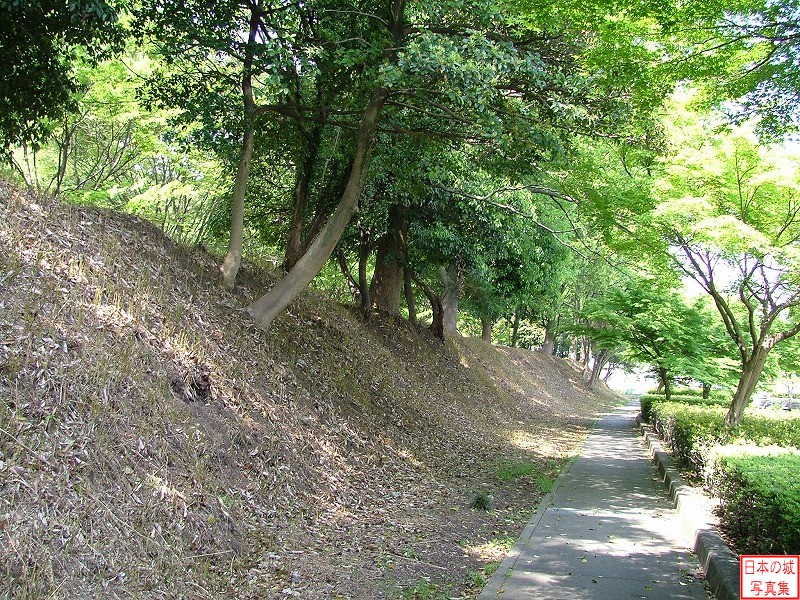 Komakiyama Castle Karamete gate