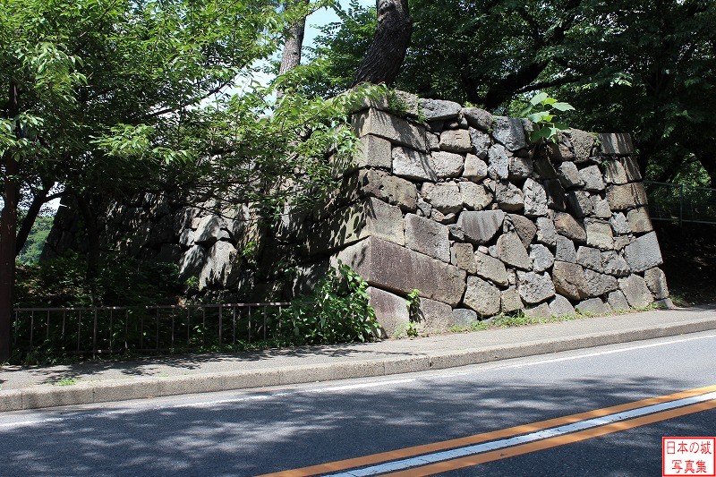 名古屋城 巾下門跡 巾下門跡の北側石垣