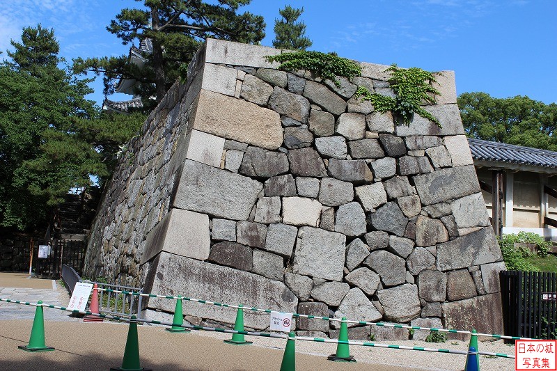名古屋城 本丸表門 表門の枡形の石垣