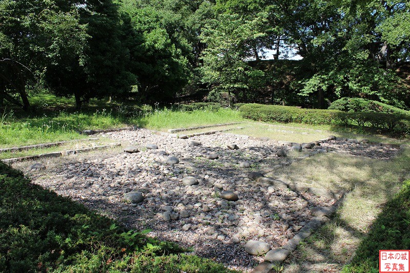 名古屋城 二之丸 霜傑亭跡。二の丸庭園にあった茶亭。茶亭はいくつかあったが、その中でも最大で、数寄屋造りの建物であった。