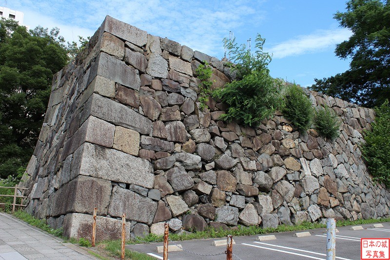名古屋城 東門跡 東門南側の石垣を城内側から