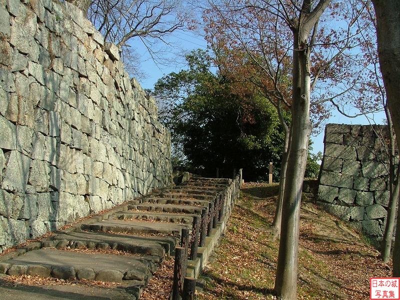 Marugame Castle The ruins of Tochinoki gate