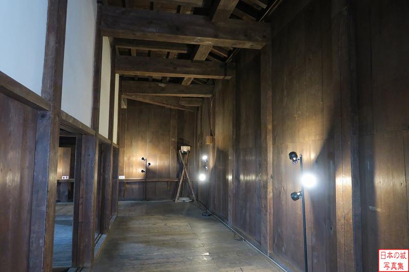 大坂城 千貫櫓内部 千貫櫓内部のようす。外側には武者走り（廊下）が設けられている